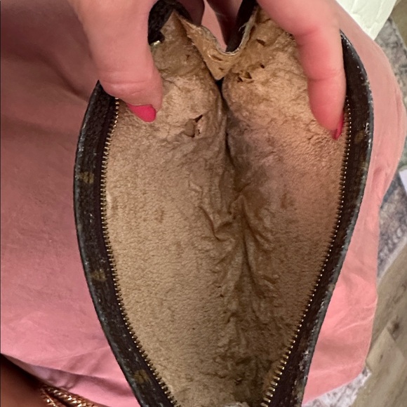 Louis Vuitton Brown and Gold Clutch - Picture 9 of 15